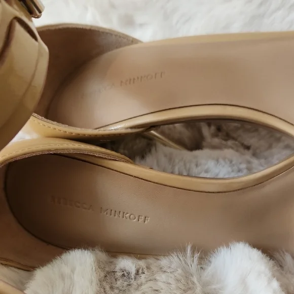 NWOB Rebecca Minkoff Elegant Tan Patent Leather Stiletto Gold Heels-Size 8.5 - Picture 7 of 7